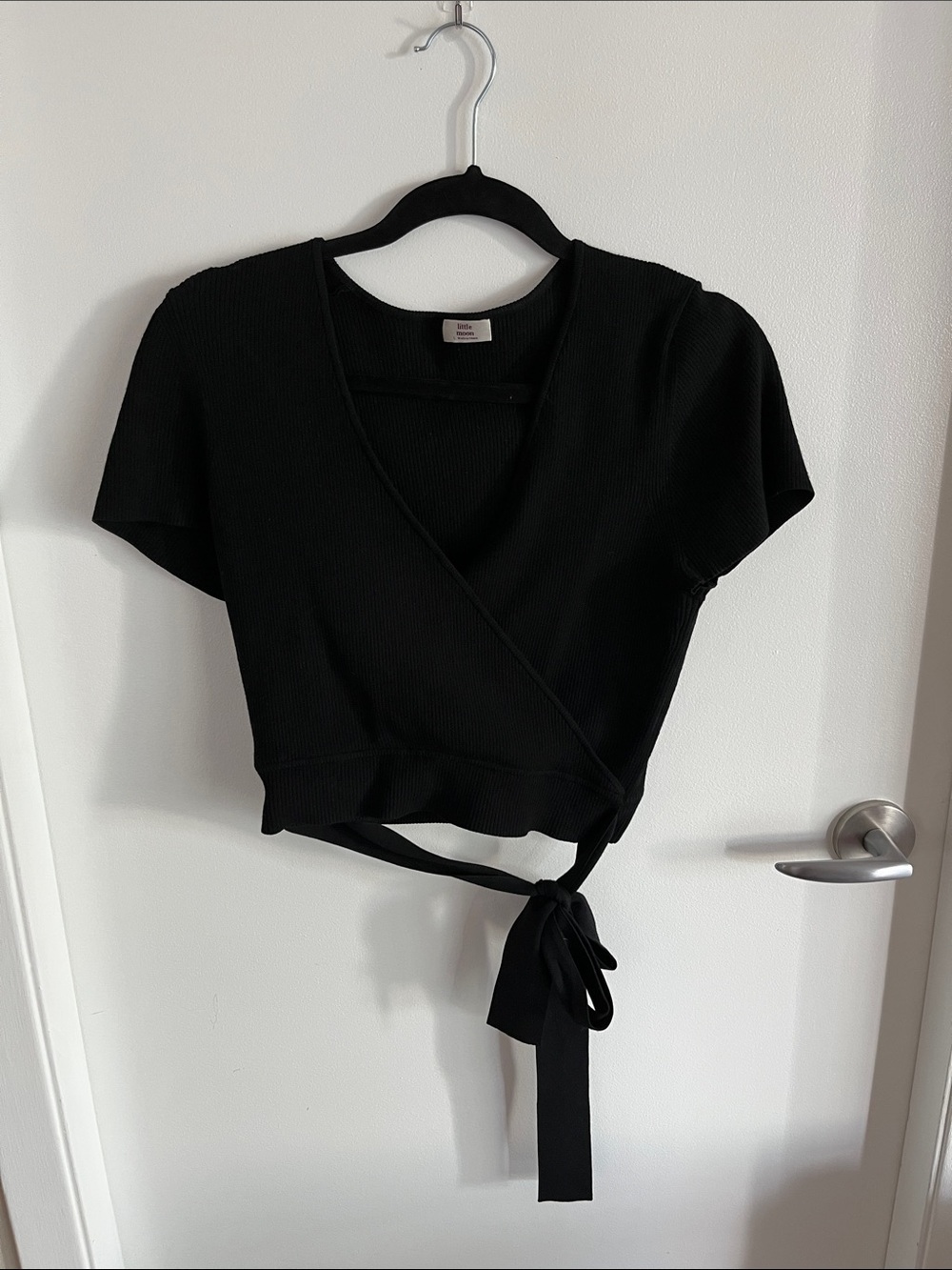 Aritzia Large Black Wrap Crop Top - Women